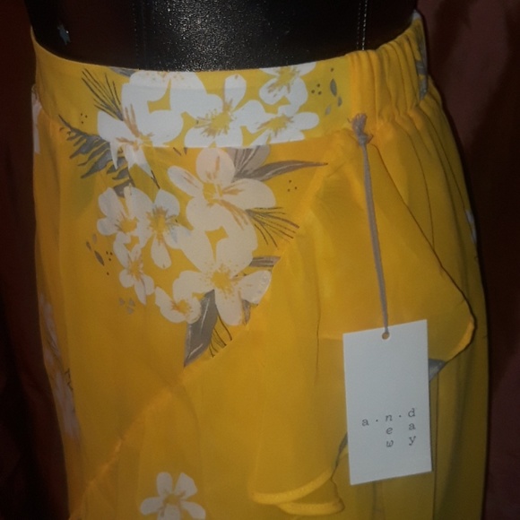 ** a•n•d e a w y Summer Floral Print Skirt Yellow - Picture 8 of 8